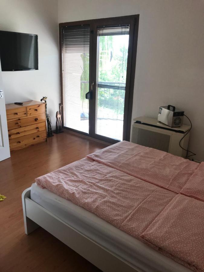 Csevi Apartmanhaz Mezőkövesd Εξωτερικό φωτογραφία
