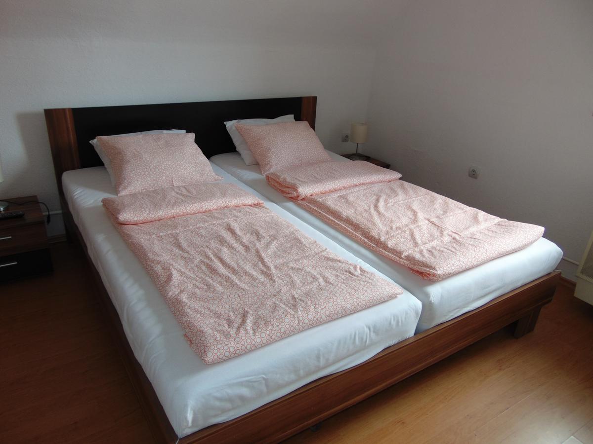 Csevi Apartmanhaz Mezőkövesd Εξωτερικό φωτογραφία
